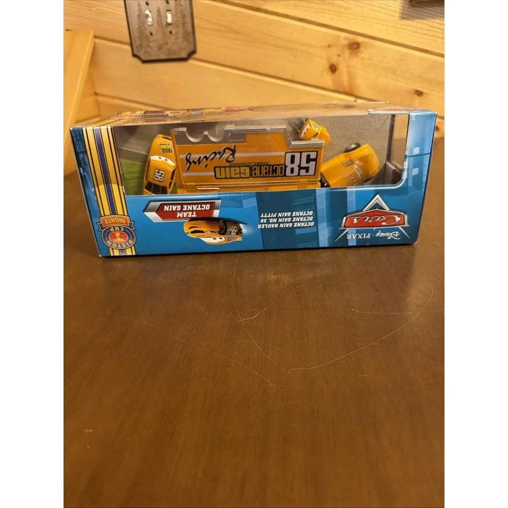 New Disney Pixar Cars Team Octane Gain Hauler Diecast Piston Cup Nights Rare